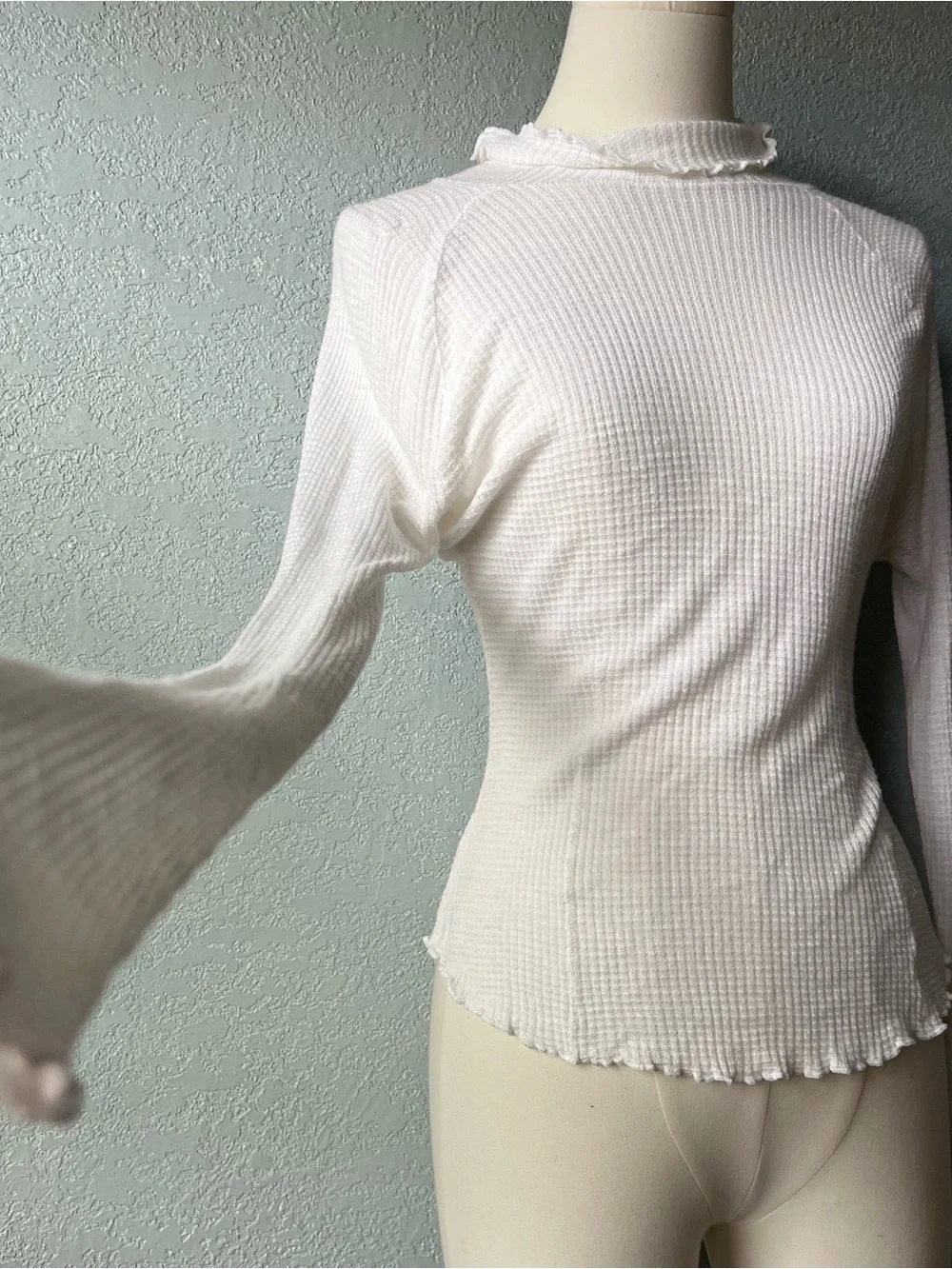 Free People White Thermal Waffle Knit Long Sleeve Top S Ruffle Lettuce Hem